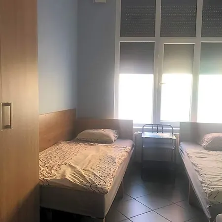 旅馆 Szostka 瓦乌布日赫